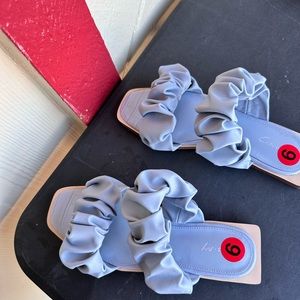 Women slip on slippers